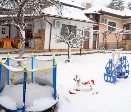 Nyaraló еленска свежест *